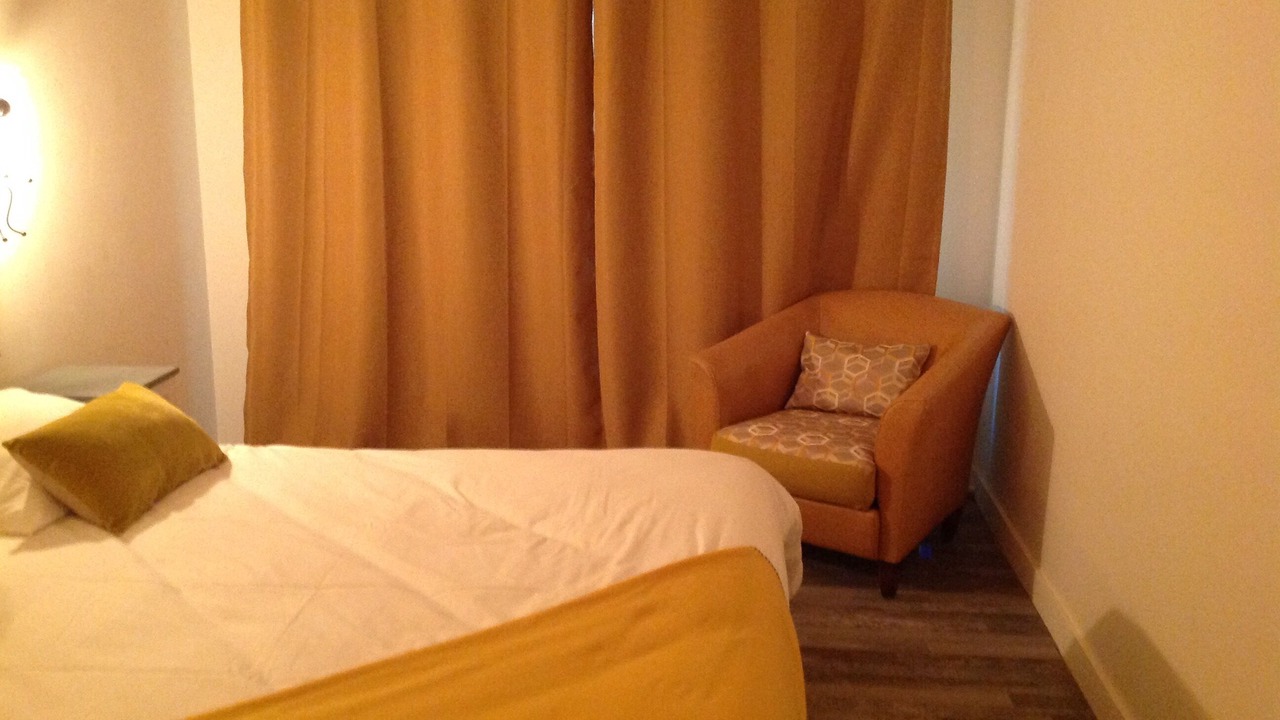 Photo of Bedroom in Montjean