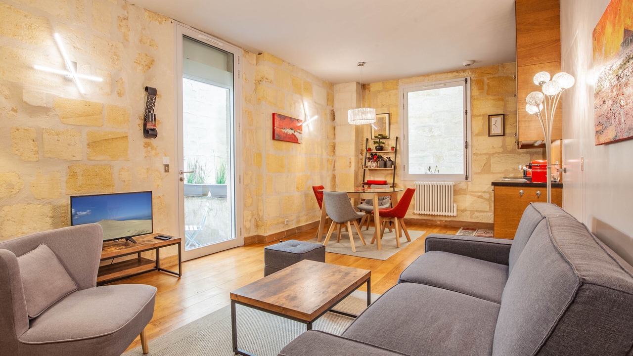 Photo of Livingroom in Bordeaux City Centre