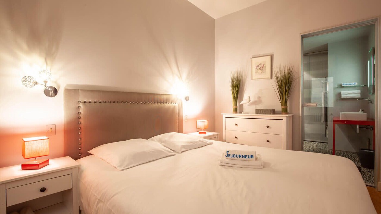 Photo of Bedroom in Bordeaux City Centre