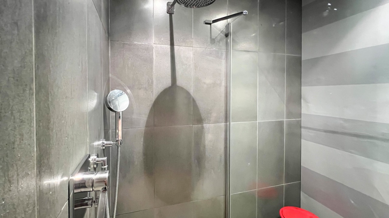 Photo of Bathroom in Bordeaux City Centre