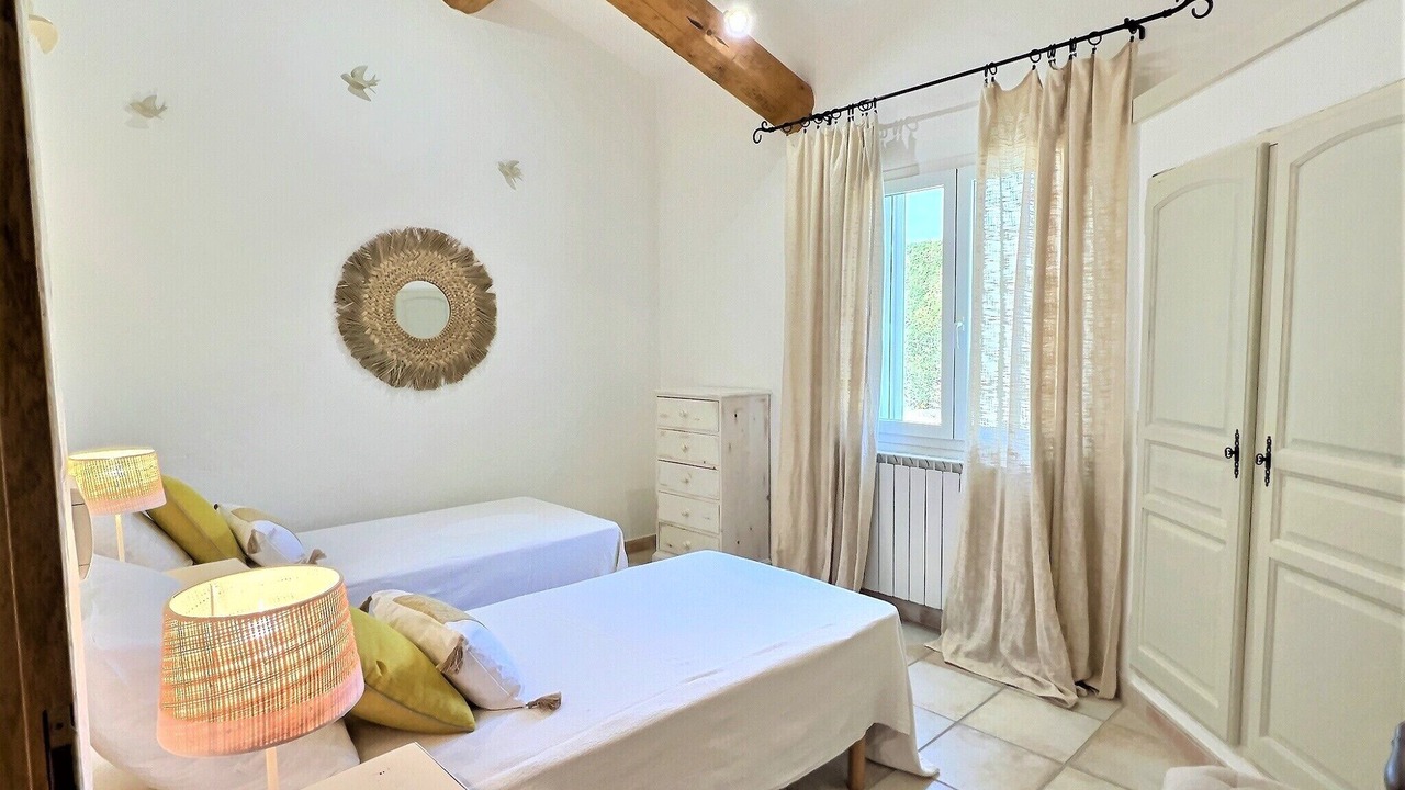 Photo of Bedroom in Cabrieres-d'Avignon