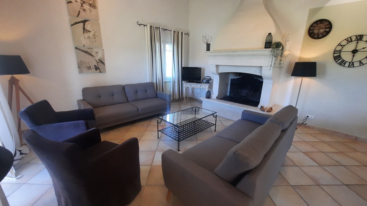 Photo of Livingroom in Cabrieres-d'Avignon