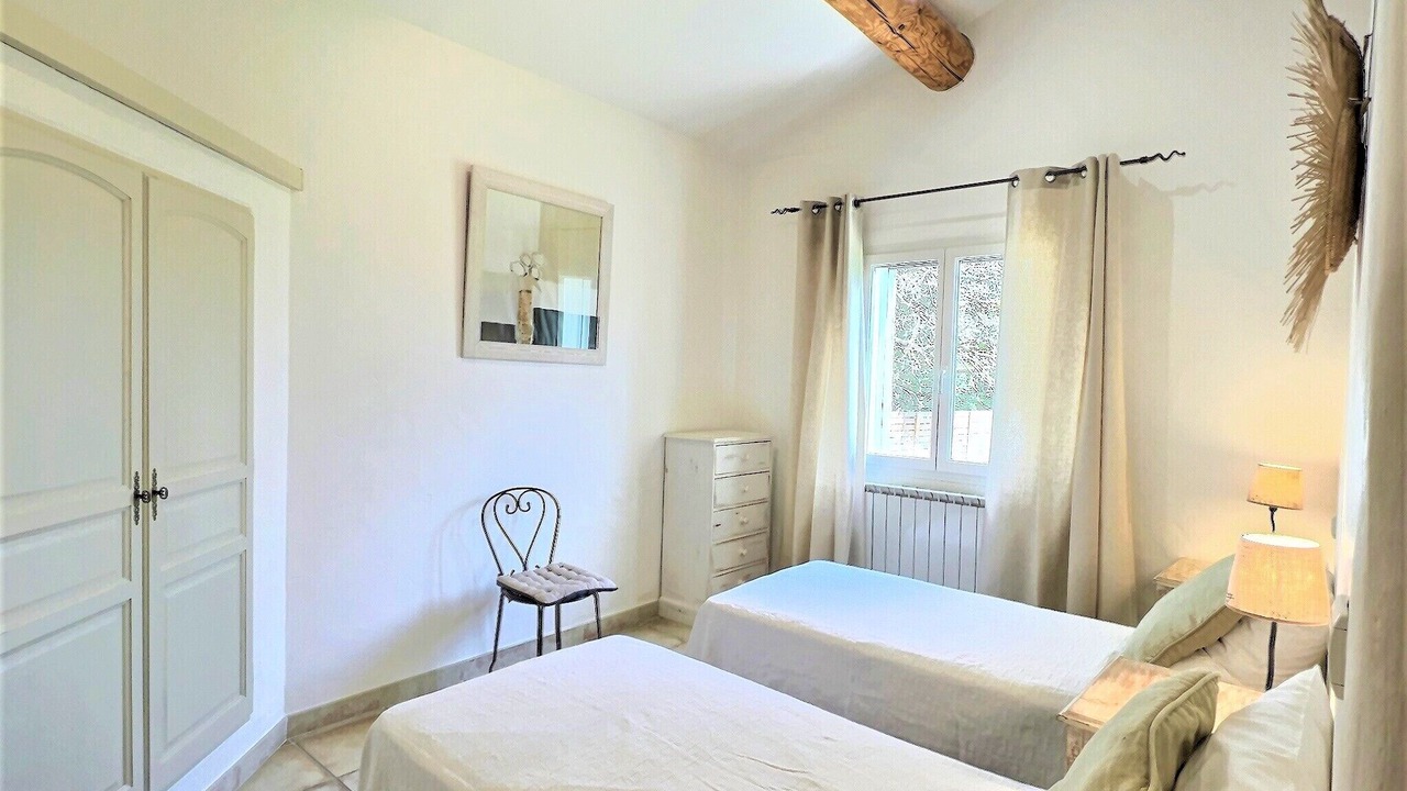 Photo of Bedroom in Cabrieres-d'Avignon