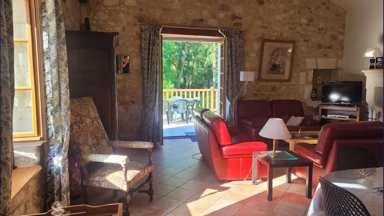 Photo of Livingroom in Saint-Pierre-de-Cole