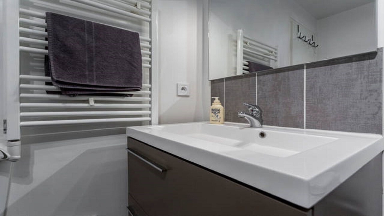 Photo of Bathroom in Hotel de Ville - Quinconces