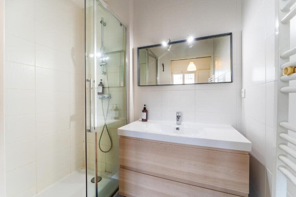 Photo of Bathroom in Hotel de Ville - Quinconces