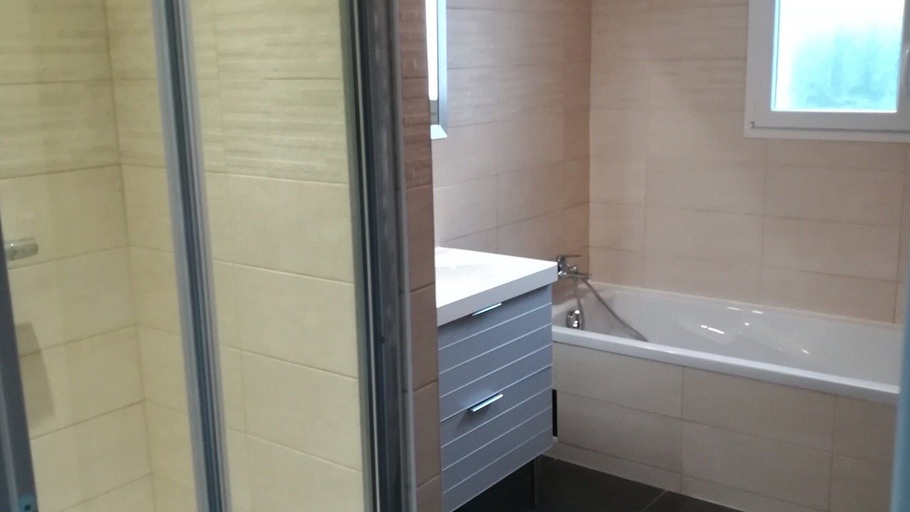 Photo of Bathroom in Gujan-Mestras