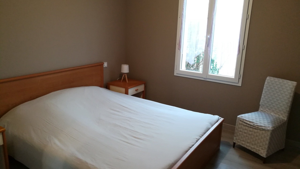 Photo of Bedroom in Gujan-Mestras