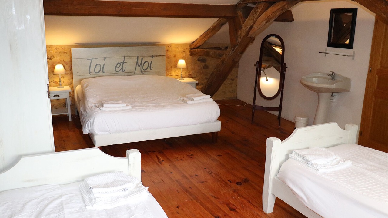 Photo of Bedroom in Le Buisson-de-Cadouin