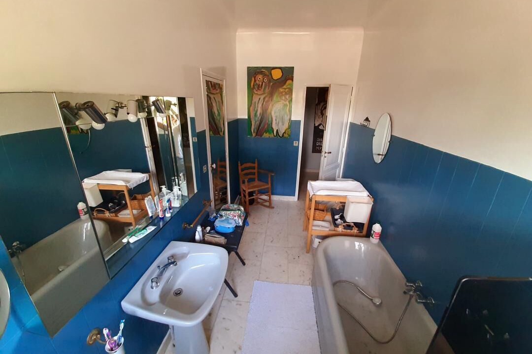 Photo of Bathroom in Saint-Loubes