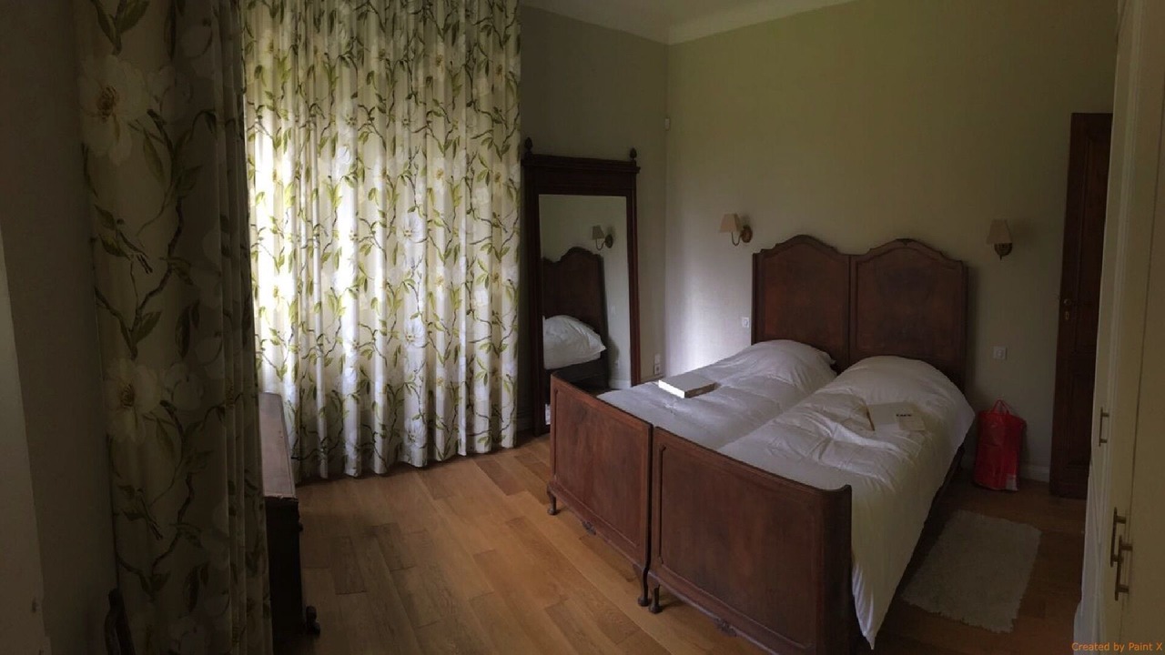 Photo of Bedroom in Saint-Loubes