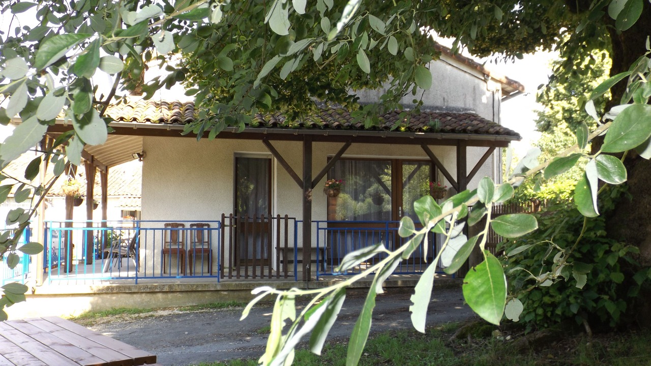 Photo of Patio Balcony in Vouleme