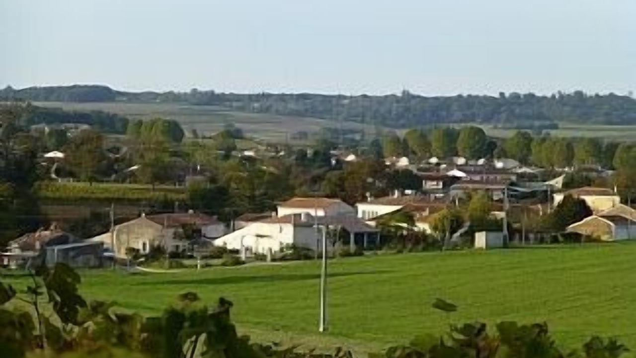 Photo of Others in Saint-Hilaire-de-Villefranche