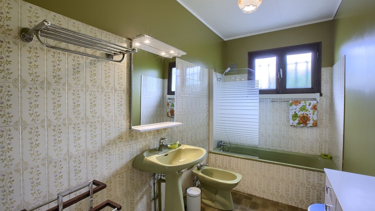 Photo of Bathroom in Le Pian-Medoc