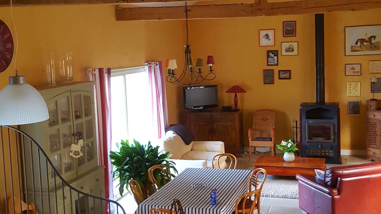 Photo of Others in Persac