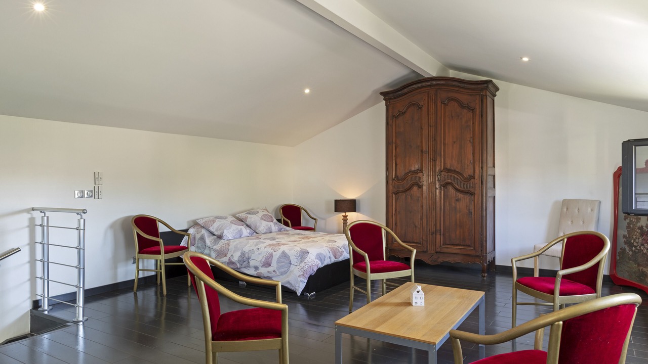 Photo of Bedroom in Villenave-d'Ornon