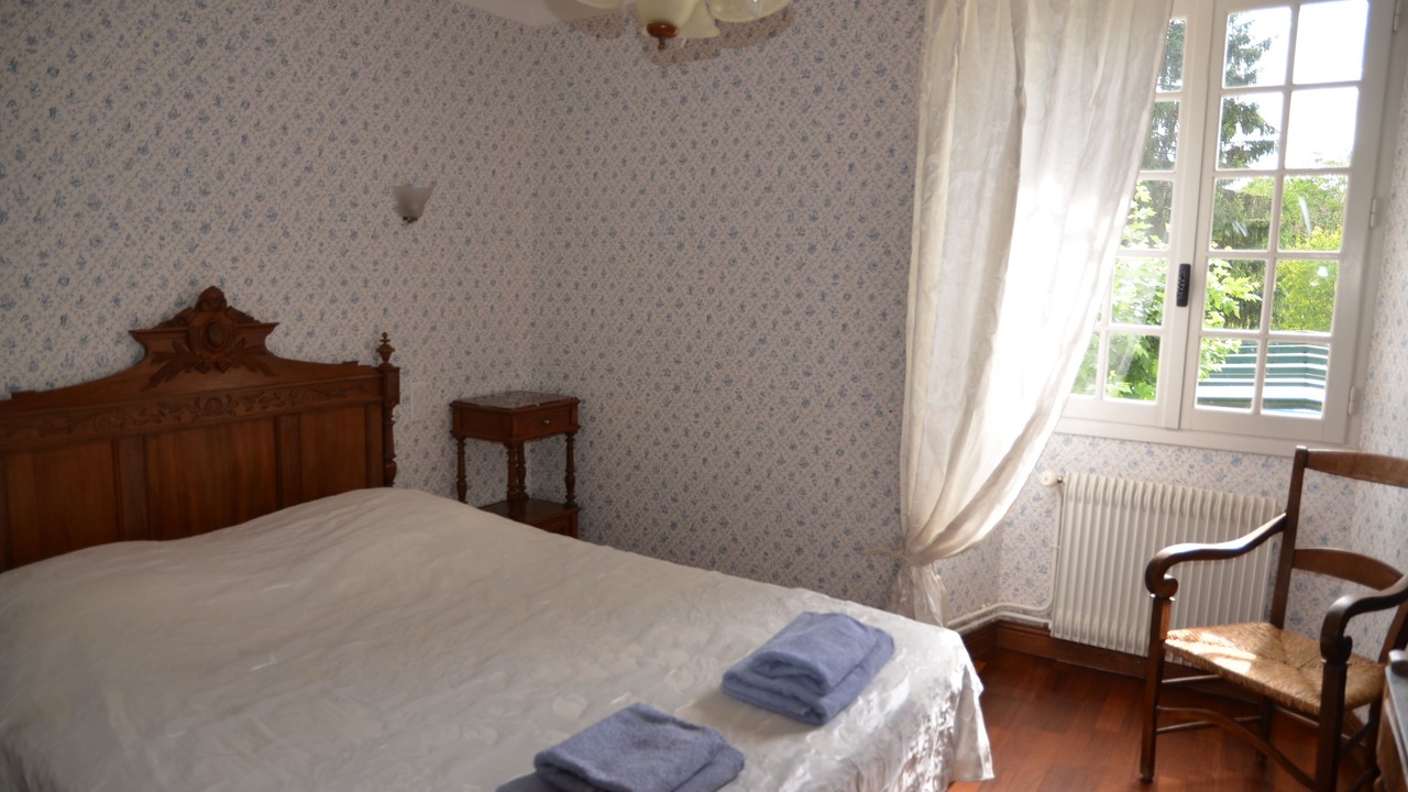 Photo of Bedroom in Domme