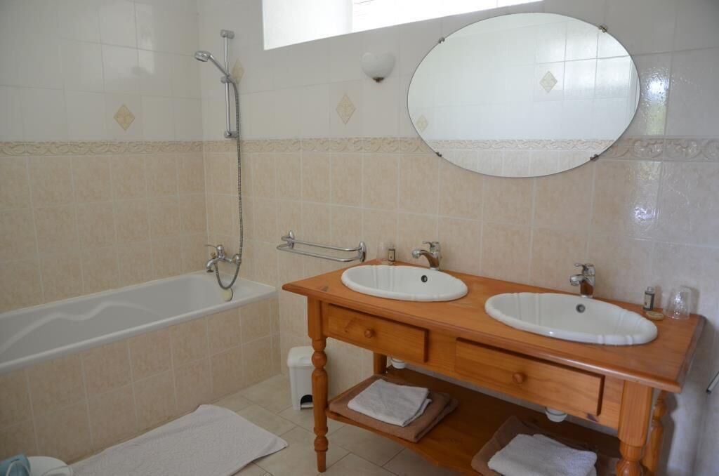 Photo of Bathroom in Domme