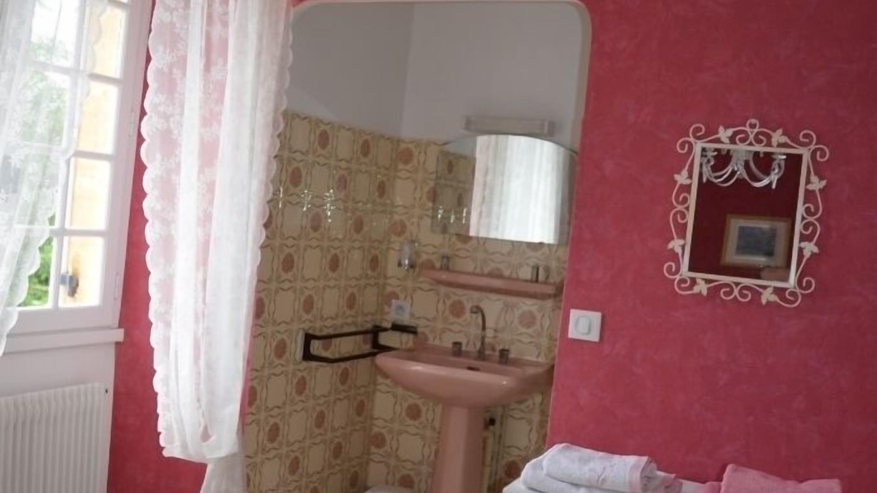 Photo of Bathroom in Domme