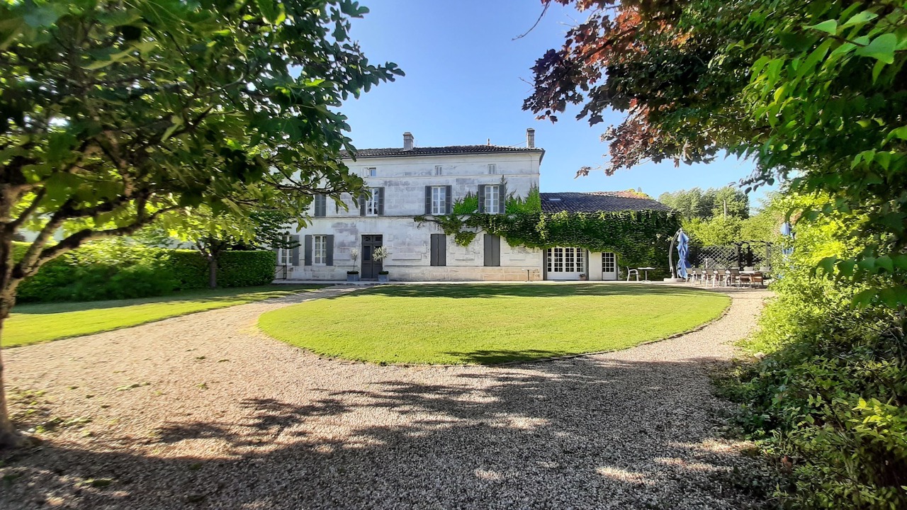 Photo of Others in Criteuil-la-Magdeleine