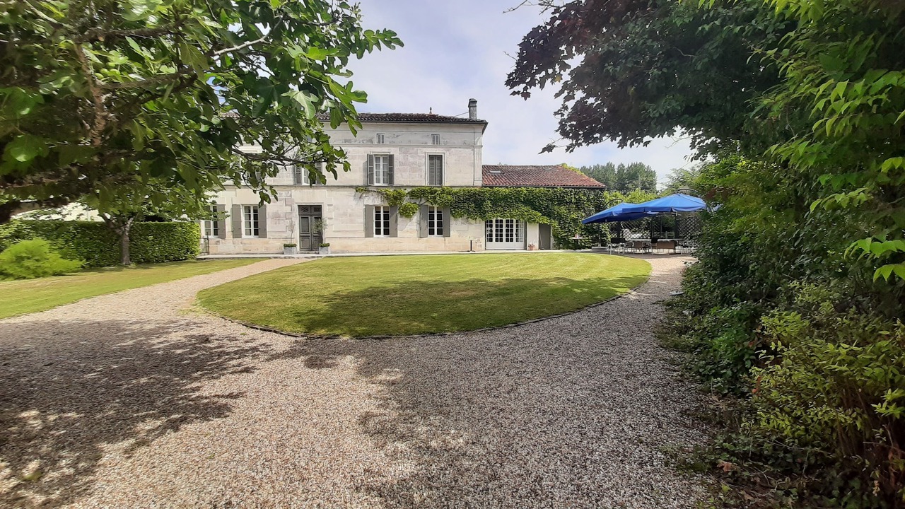 Photo of Others in Criteuil-la-Magdeleine