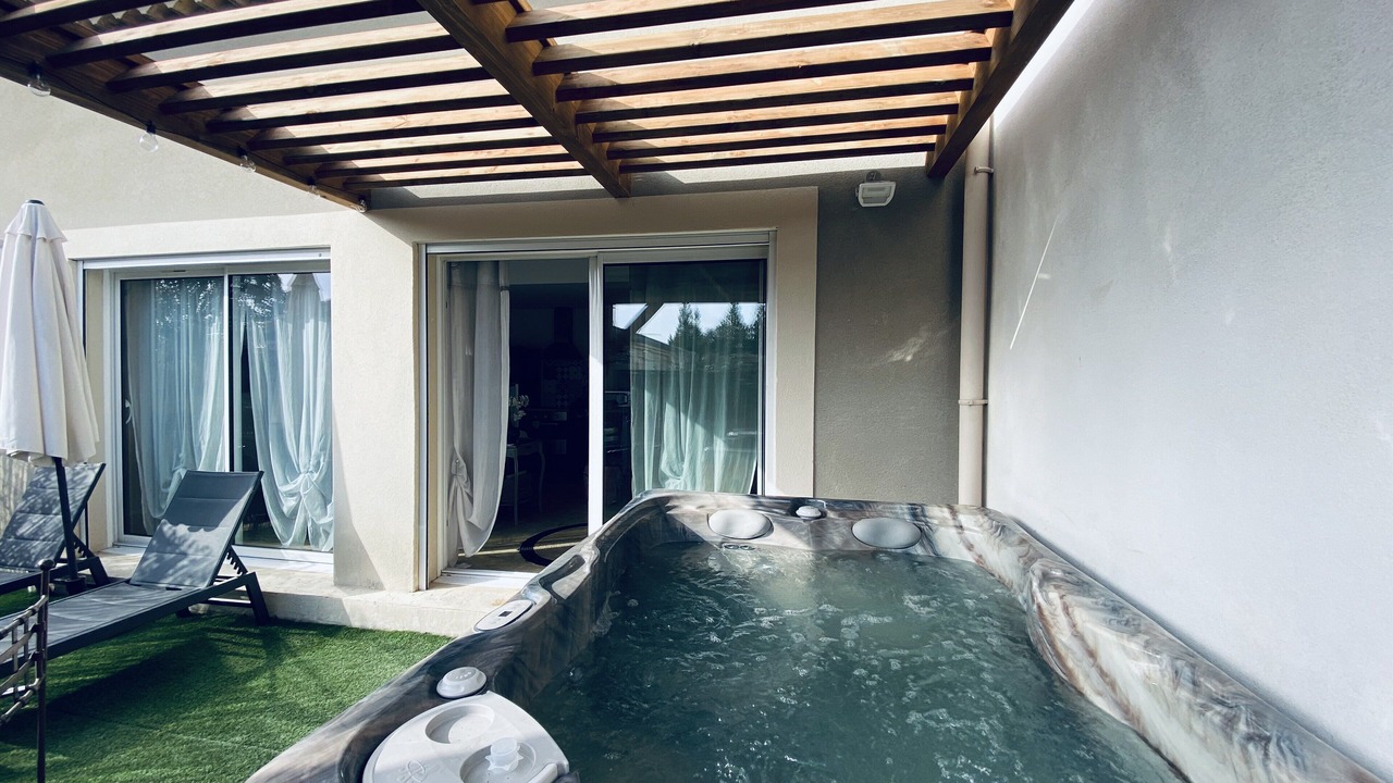 Photo of Patio Balcony in Beaumes-de-Venise