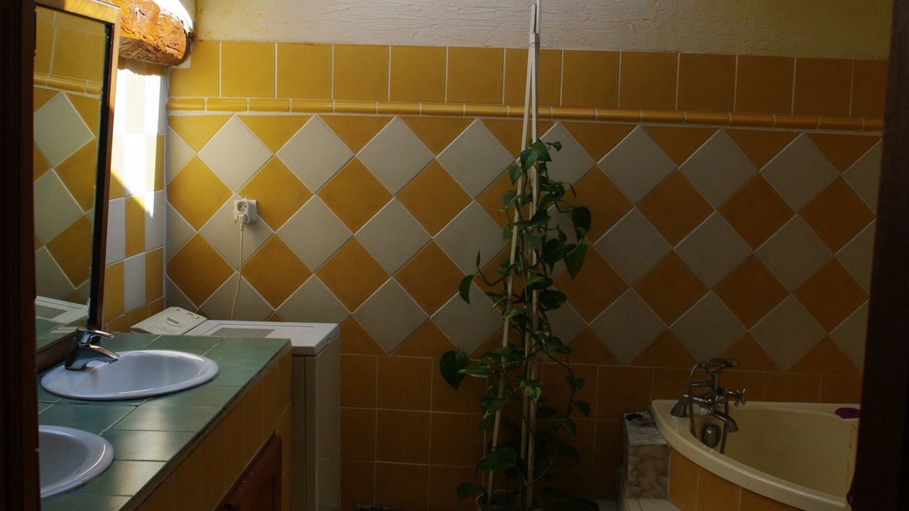 Photo of Bathroom in Noblat