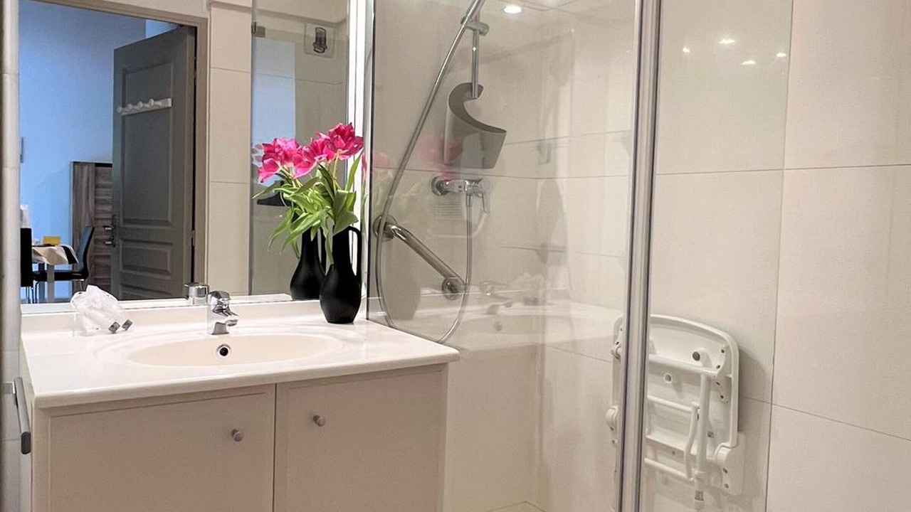Photo of Bathroom in Cambo-les-Bains