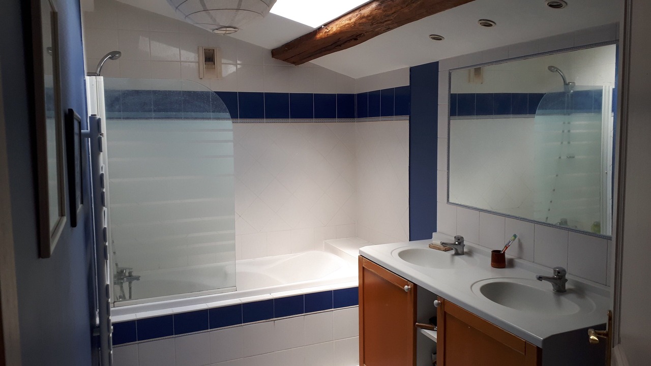 Photo of Bathroom in Saucats
