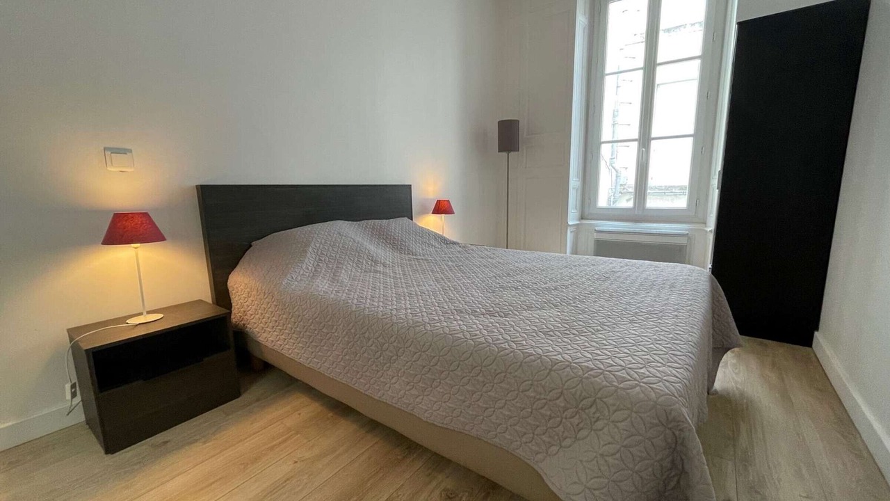 Photo of Bedroom in La Rochelle City Centre