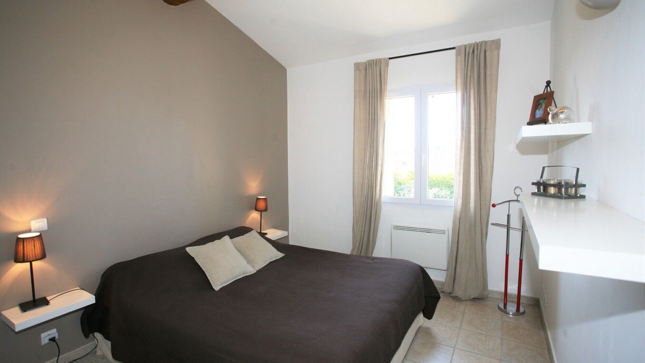 Photo of Bedroom in Murs