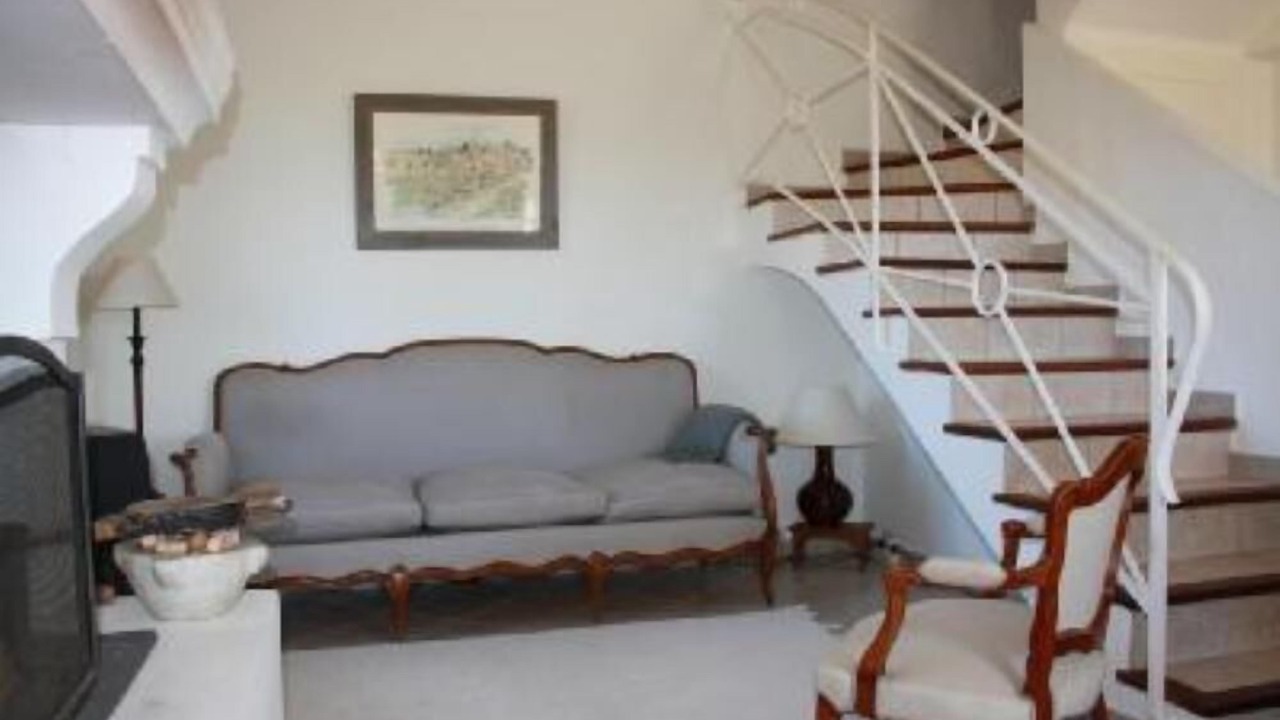 Photo of Livingroom in Murs