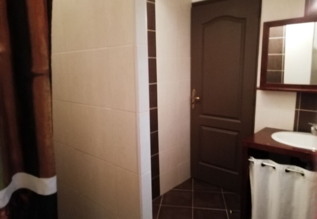 Photo of Bathroom in Saint-Martin-I'Astier