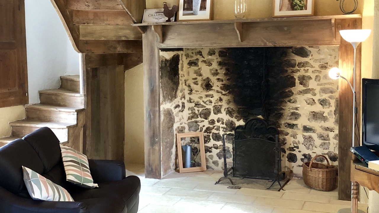 Photo of Livingroom in Cenac-et-Saint-Julien