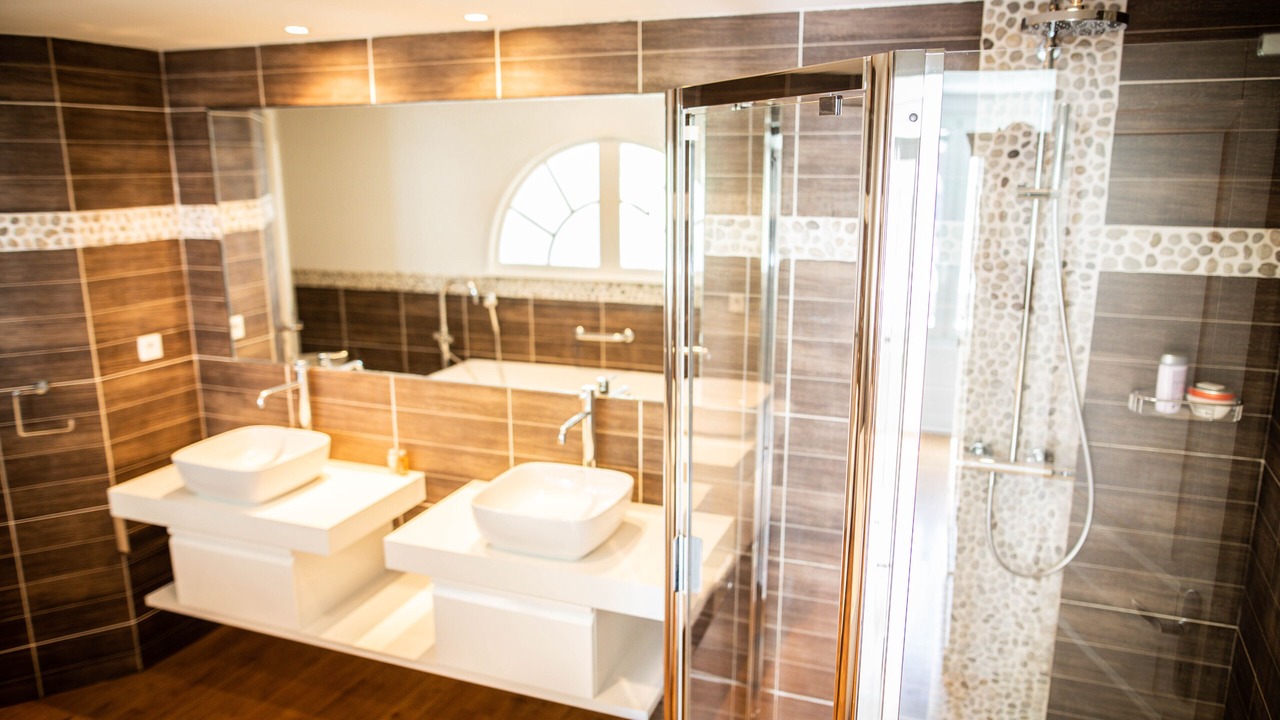 Photo of Bathroom in La Flotte