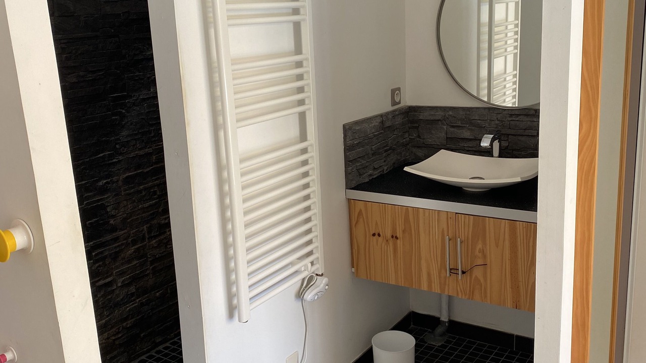 Photo of Bathroom in Saint-Andre-de-Cubzac