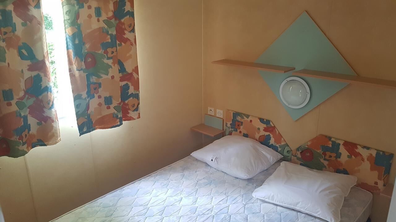 Photo of Bedroom in Saint-Crepin-et-Carlucet