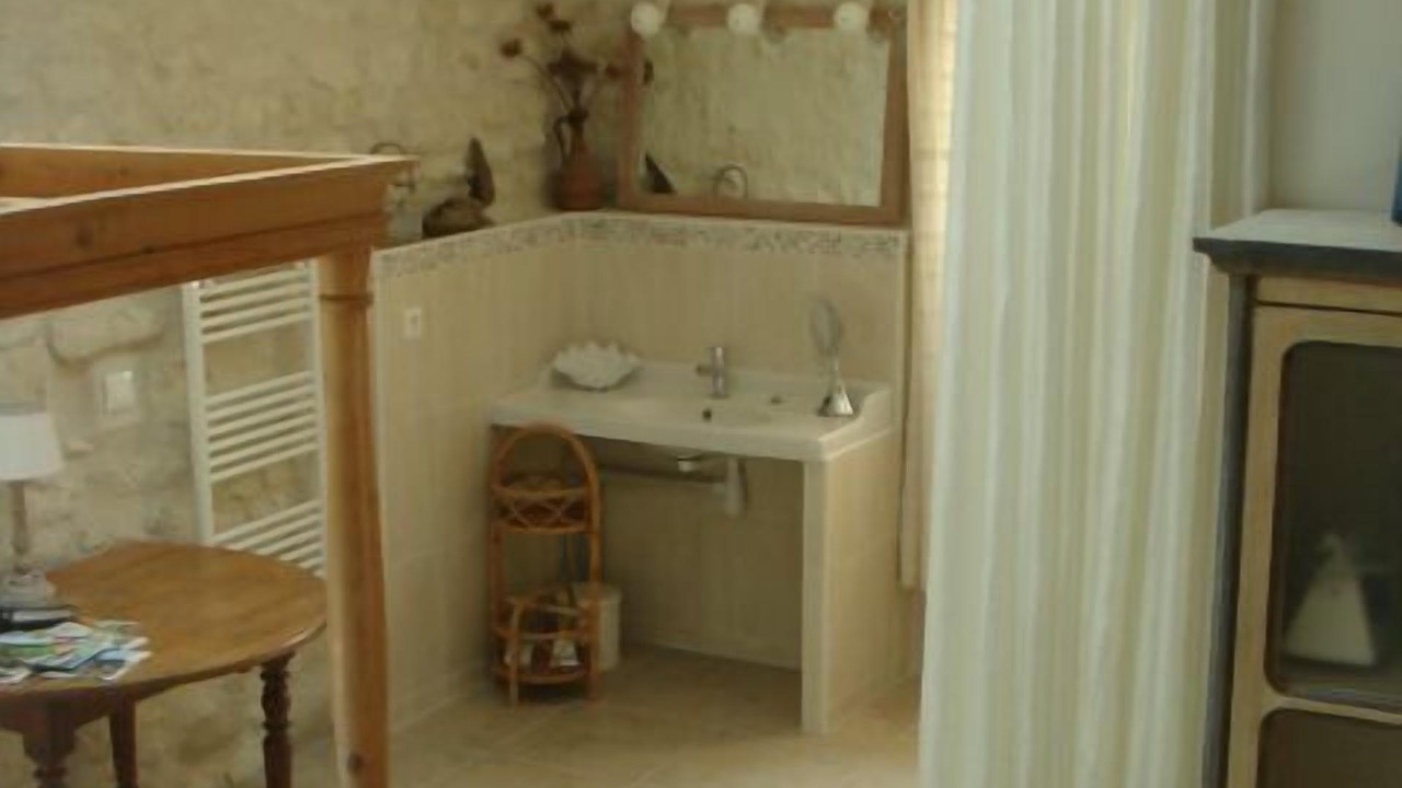 Photo of Bathroom in Saint-Fort-sur-Gironde