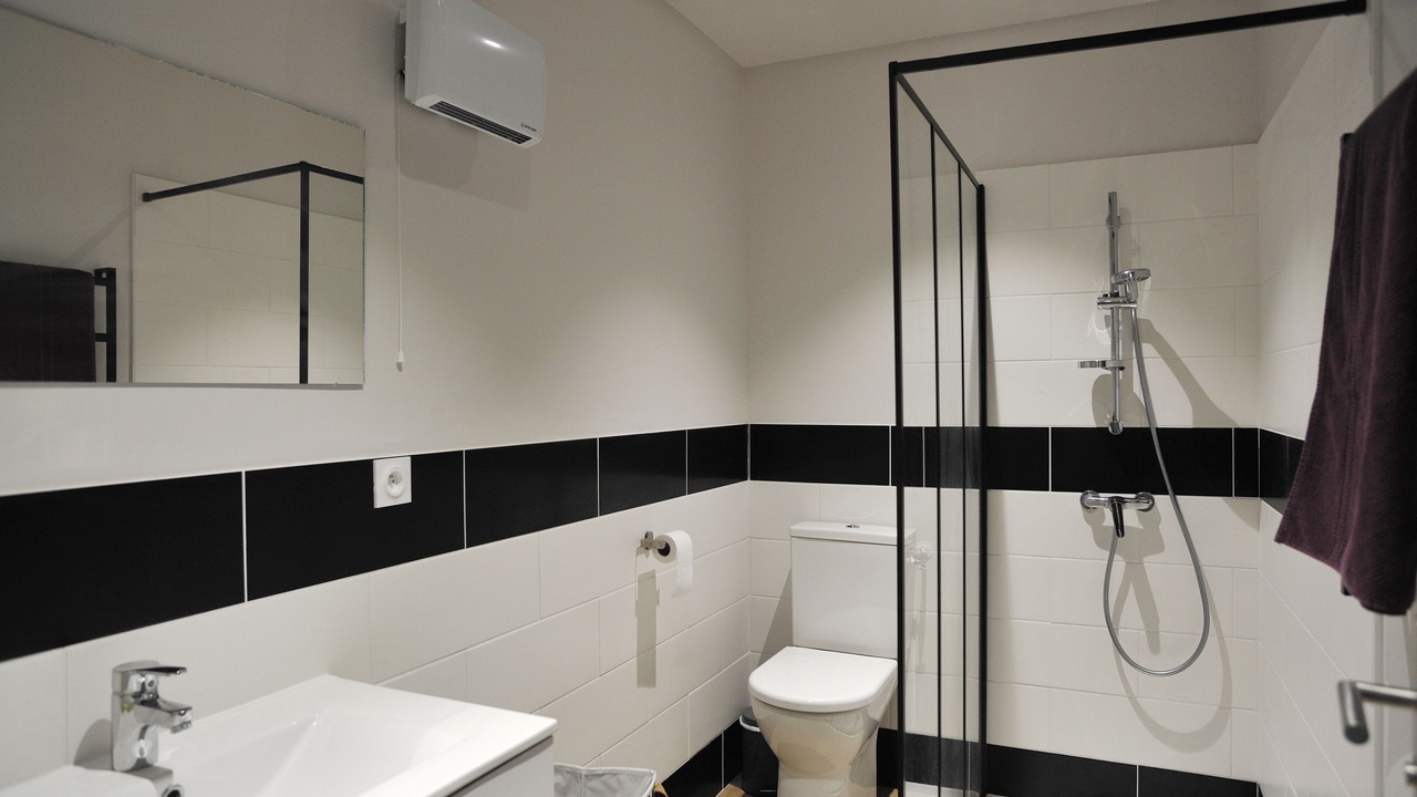 Photo of Bathroom in Jonzac