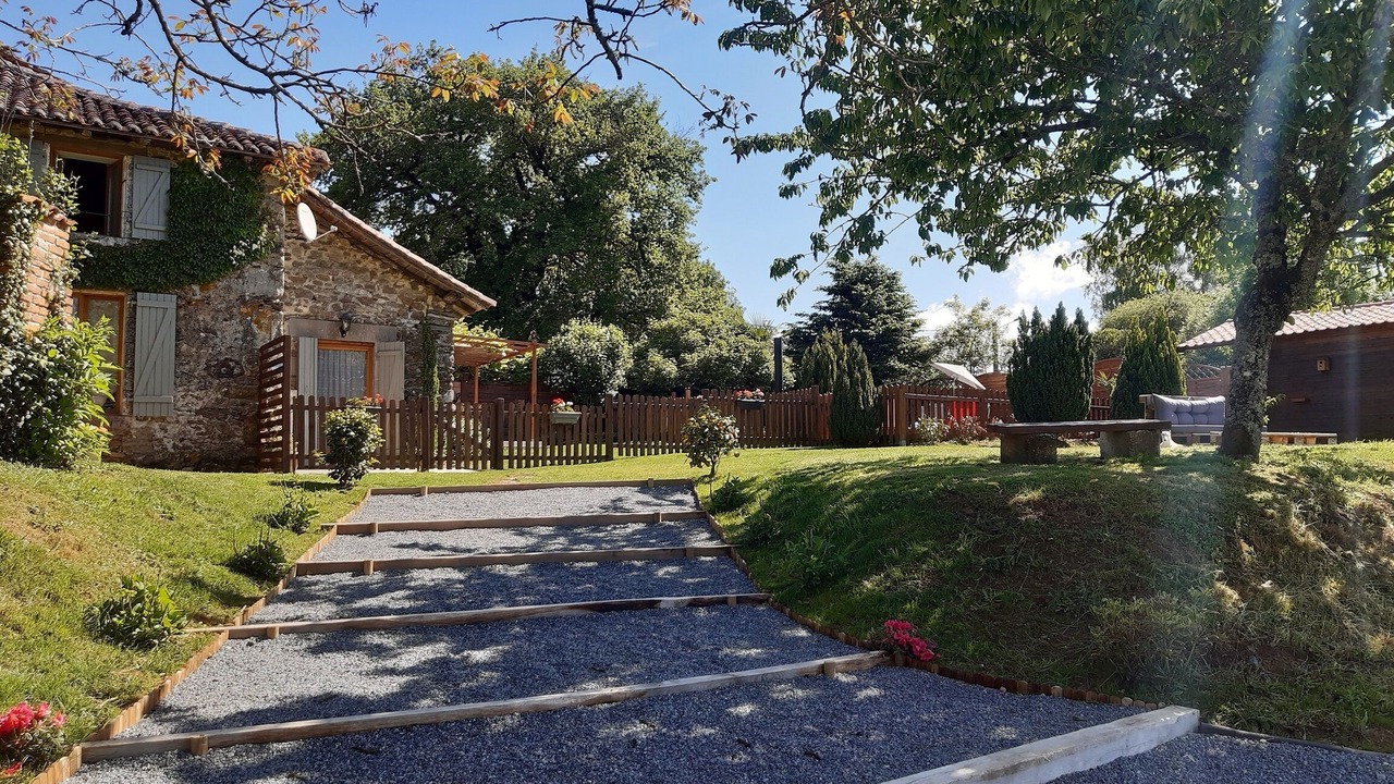 Photo of Outdoor in Le Lindois