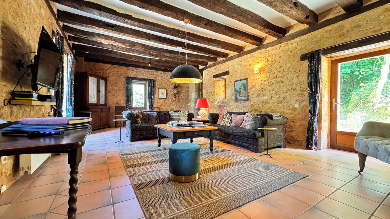 Photo of Livingroom in Cenac-et-Saint-Julien