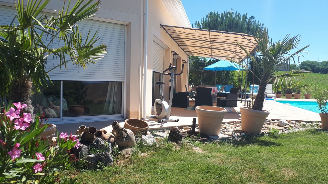 Photo of Patio Balcony in Virazeil