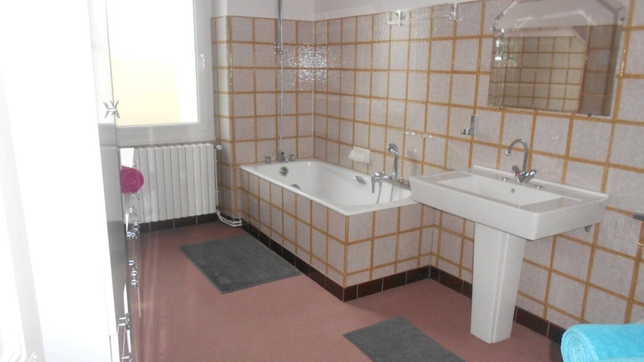 Photo of Bathroom in Airvault