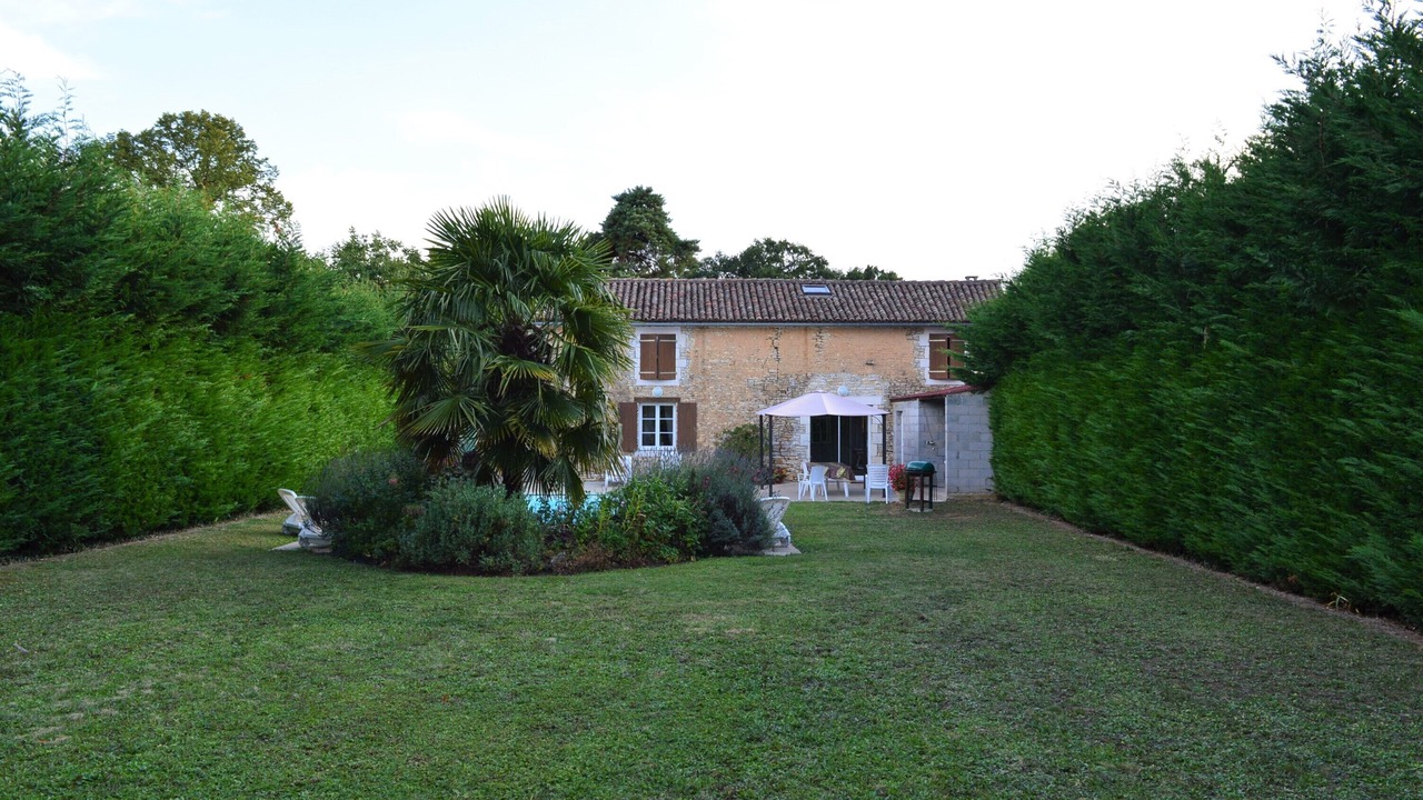 Photo of Outdoor in Savigne