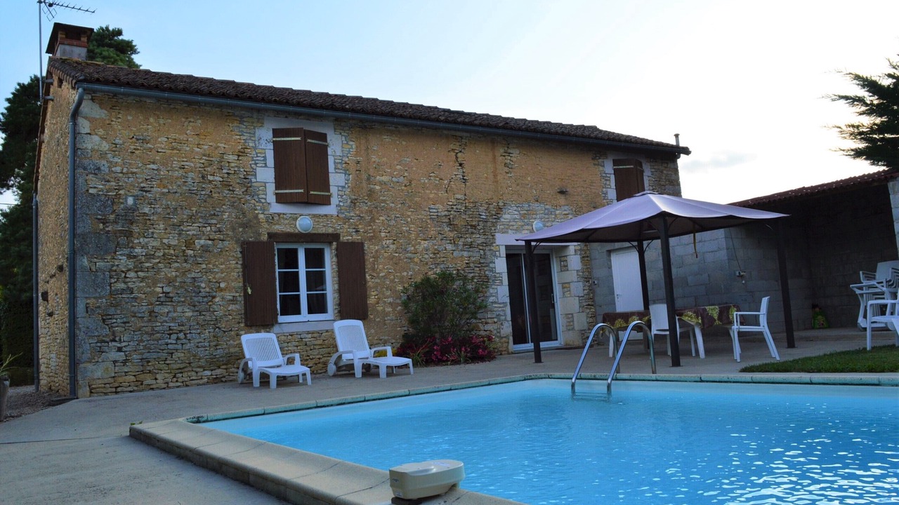 Photo of Outdoor in Savigne