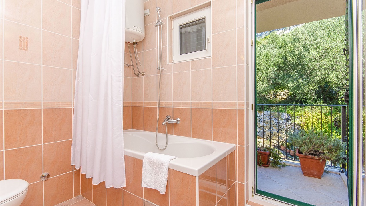 Photo of Bathroom in Podgora