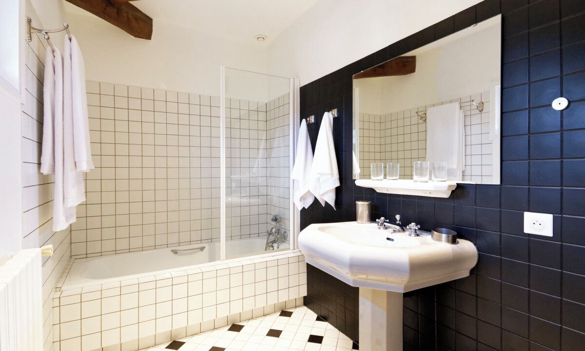Photo of Bathroom in Neac
