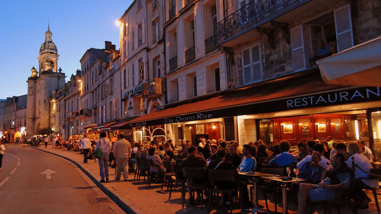 Photo of Others in Vasles
