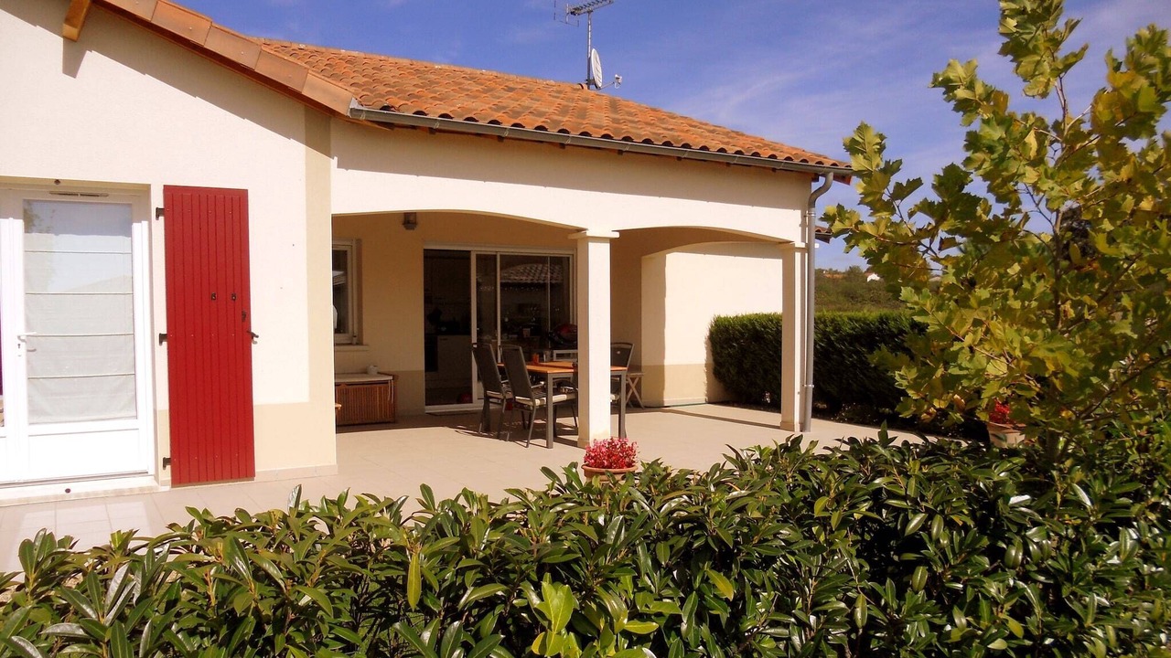 Photo of Patio Balcony in Vasles