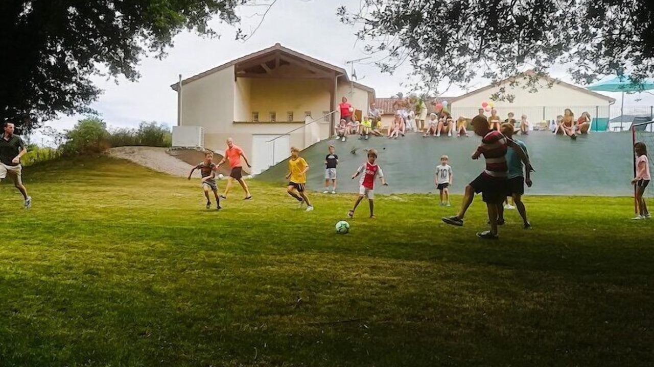 Photo of Others in Vasles